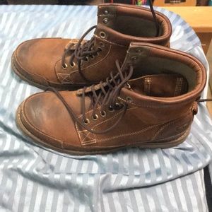Timberland Earthkeepers brown leather boots